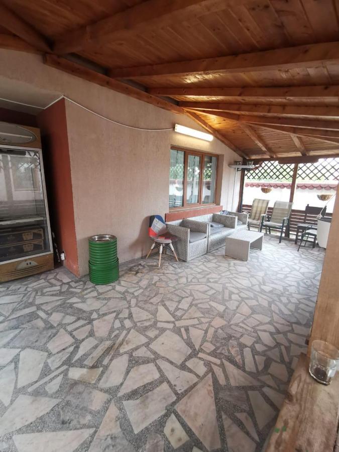 Vila De Vacanta Curtea de Argeş Exterior foto